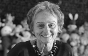 Hubert Ildikó: „Pápaiságunk” (Vathy Zsuzsára emlékezve)